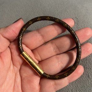 LV Confidential bracelet